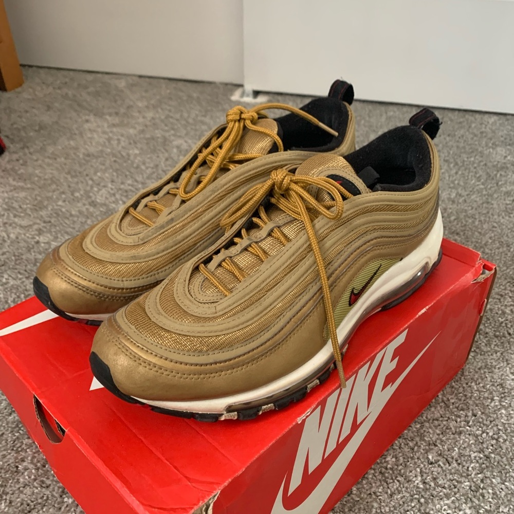 NIKE 97 METALLIC GOLD SIZE 11